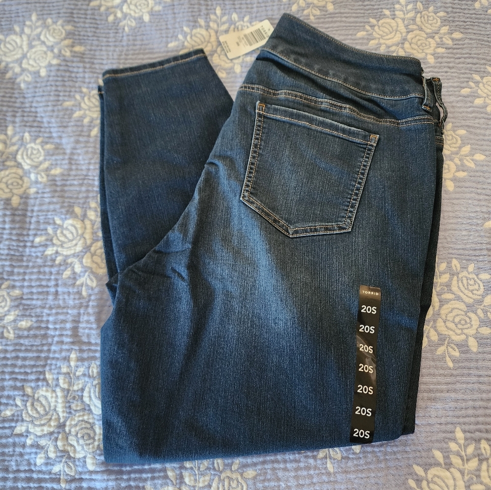 NWT Torrid Supersoft Jeggings